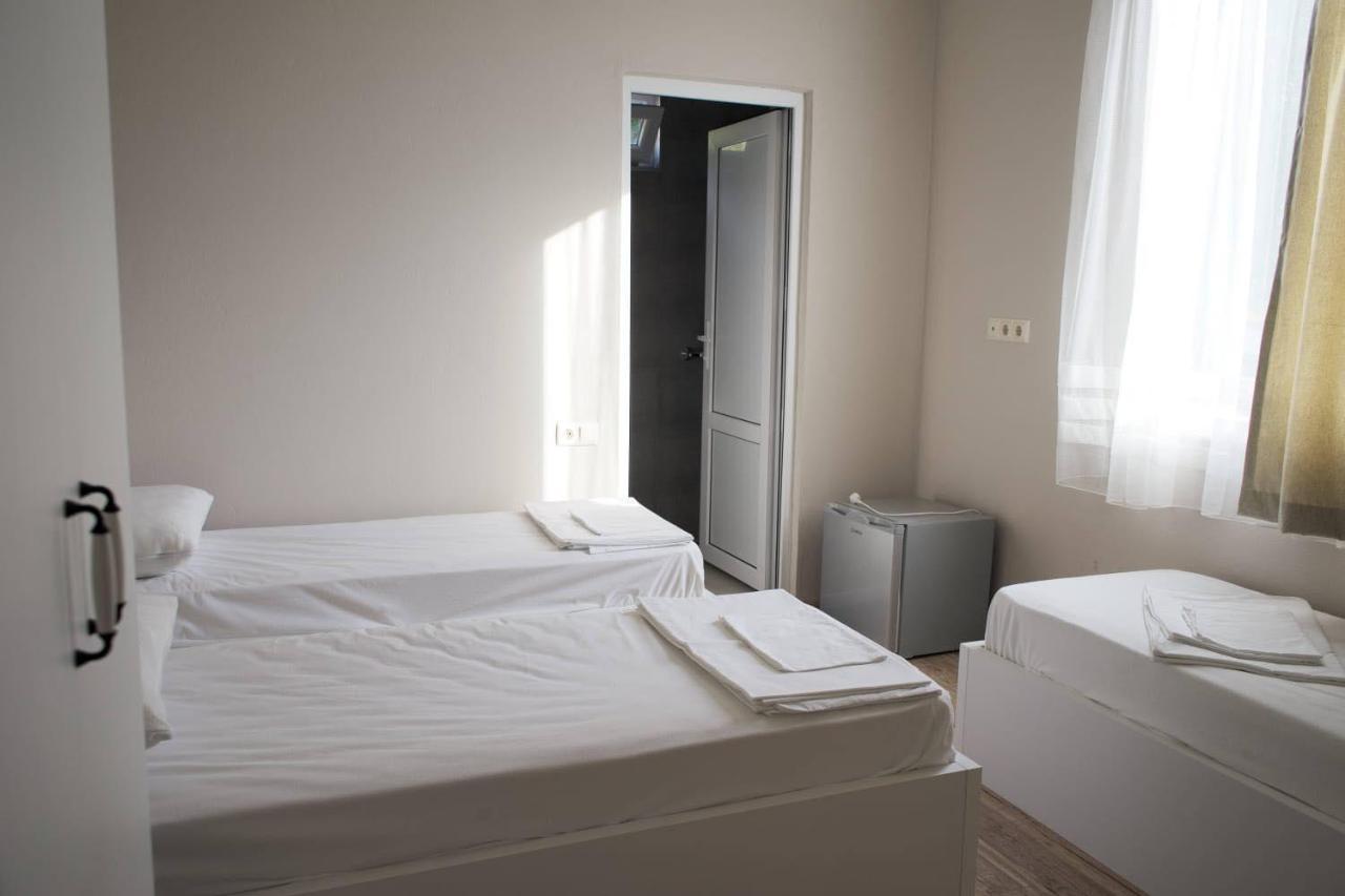 Nira Hotel ゴニオ エクステリア 写真