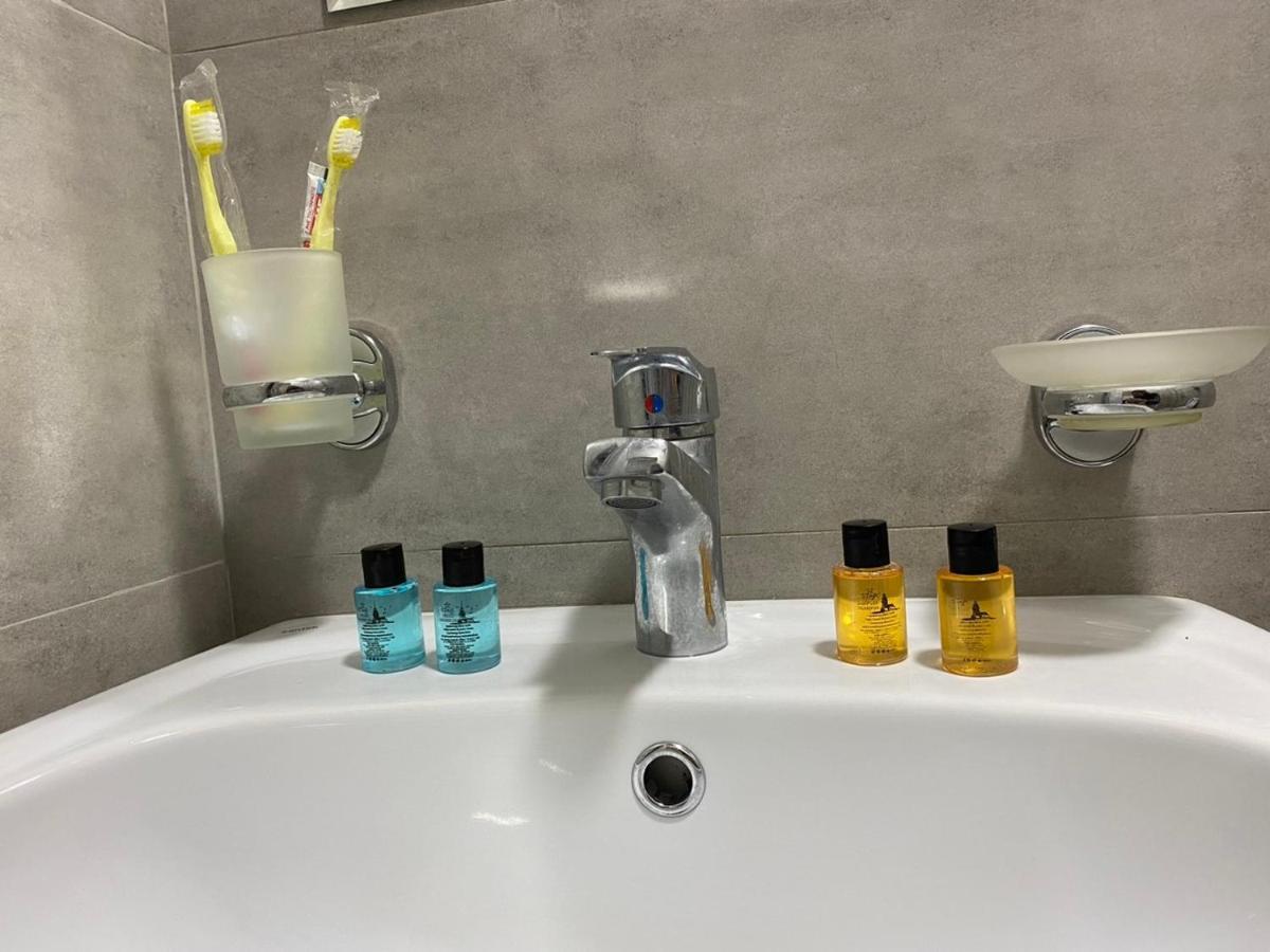 Nira Hotel ゴニオ エクステリア 写真